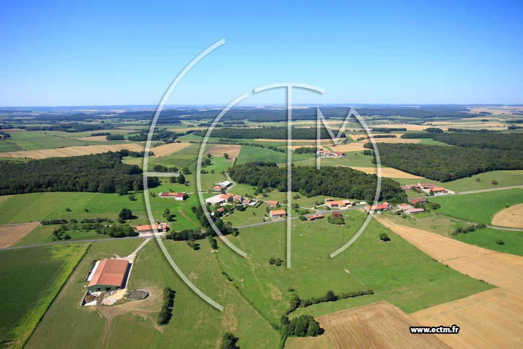 Photo arienne de pinonville (clisfontaine)