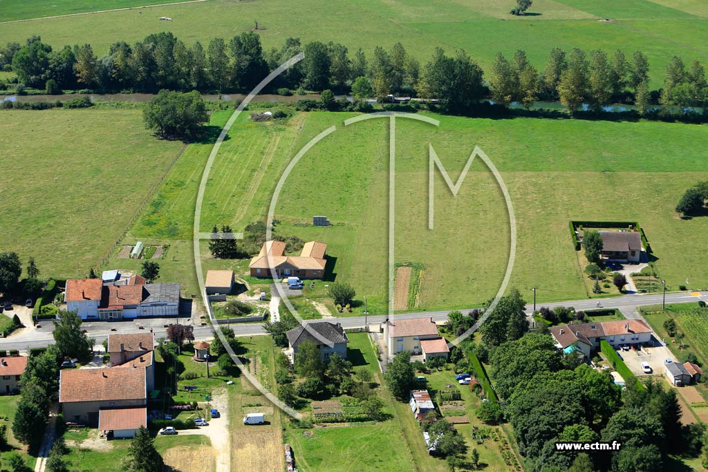 Photo arienne de Lacroix-sur-Meuse