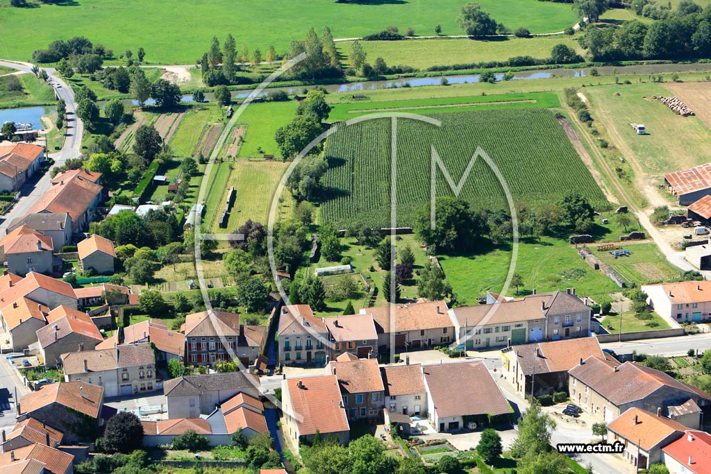 Photo arienne de Lacroix-sur-Meuse