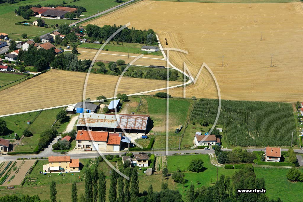 Photo arienne de Lacroix-sur-Meuse