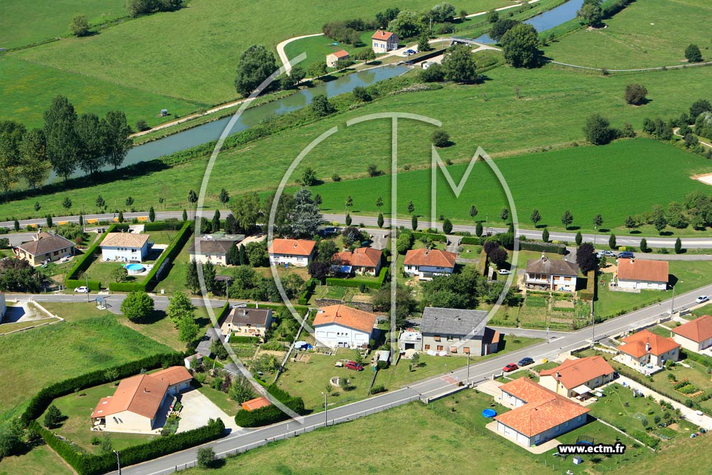 Photo arienne de Lacroix-sur-Meuse