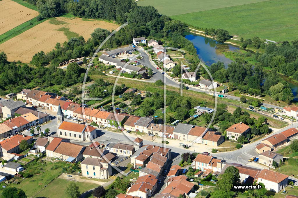 Photo arienne de Les Monthairons