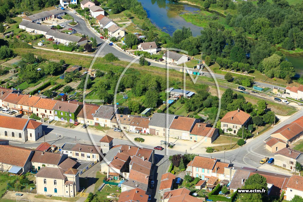 Photo arienne de Les Monthairons