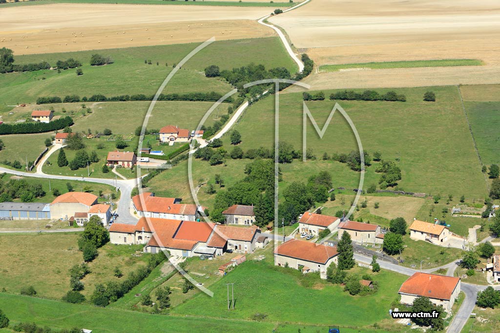 Photo arienne de Les Trois-Domaines (Mondrecourt)