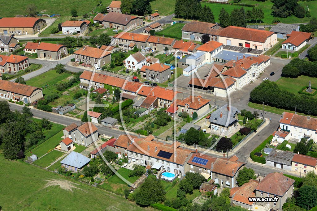 Photo arienne de Montfaucon-d'Argonne