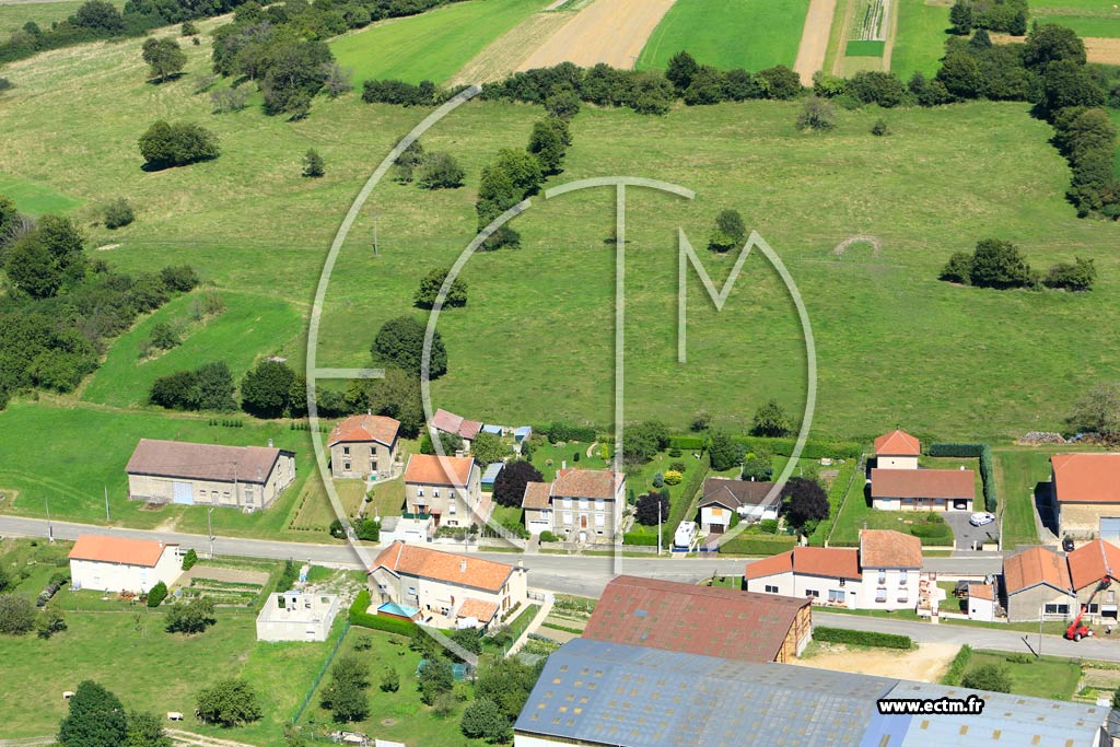 Photo arienne de Montfaucon-d'Argonne