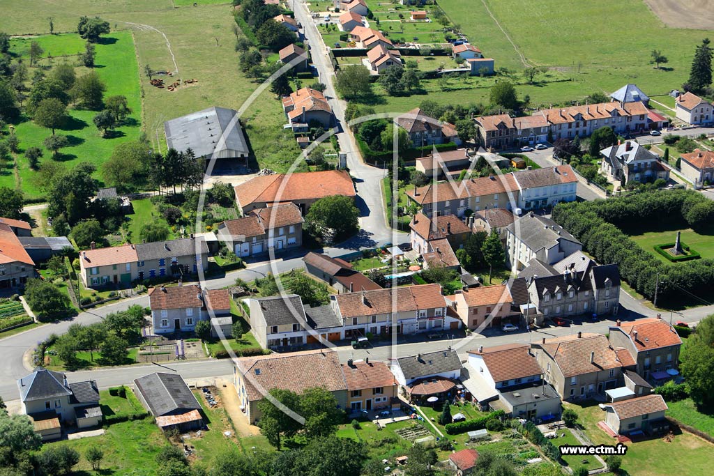 Photo arienne de Montfaucon-d'Argonne
