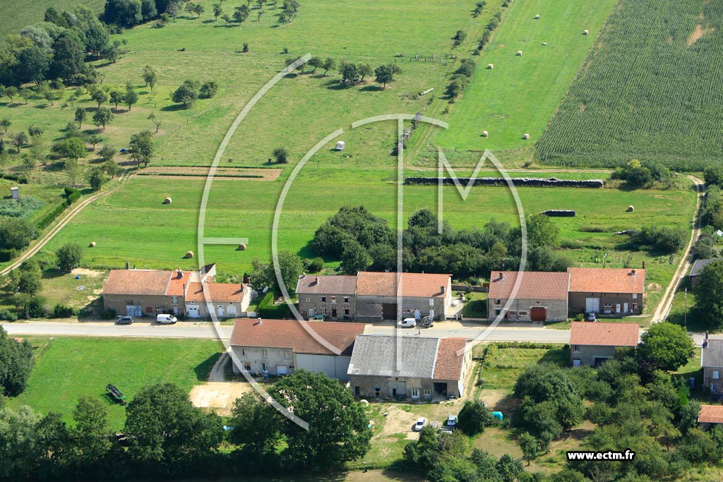 Photo arienne de Saulx-ls-Champlon