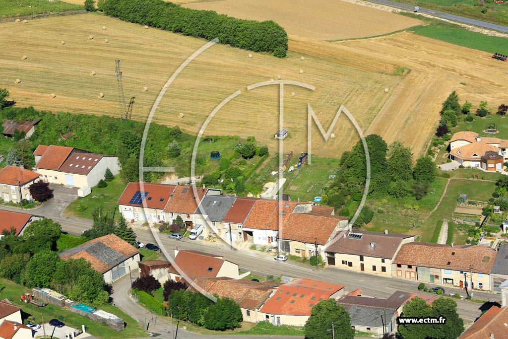 Photo arienne de Senoncourt-les-Maujouy