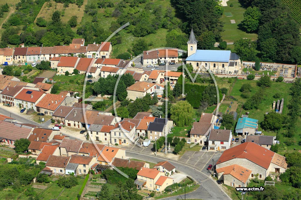 Photo arienne de Vigneulles-ls-Hattonchtel (Viville sous les Cts)
