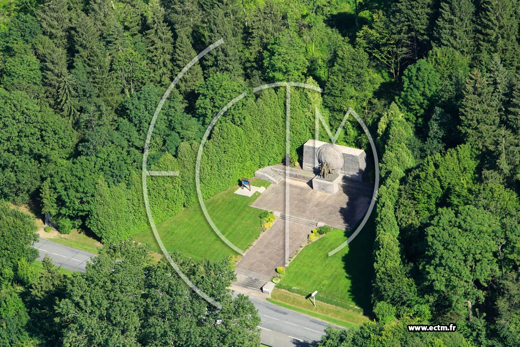 Photo arienne de Monument au Sergent Andr Maginot (Fleury-devant-Douaumont)