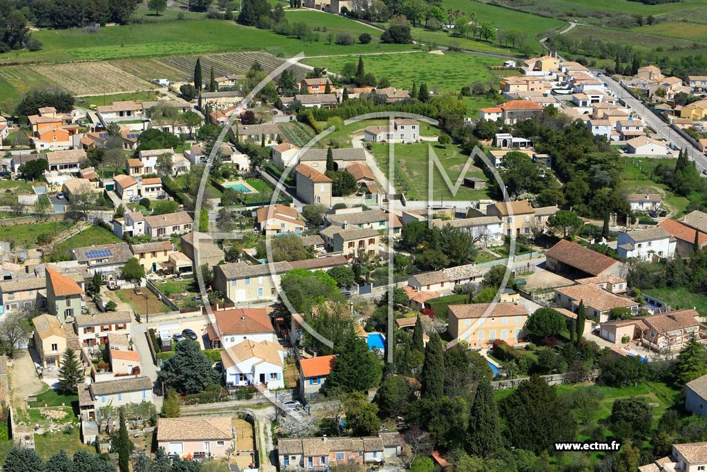 Photo arienne de Aigues-Vives