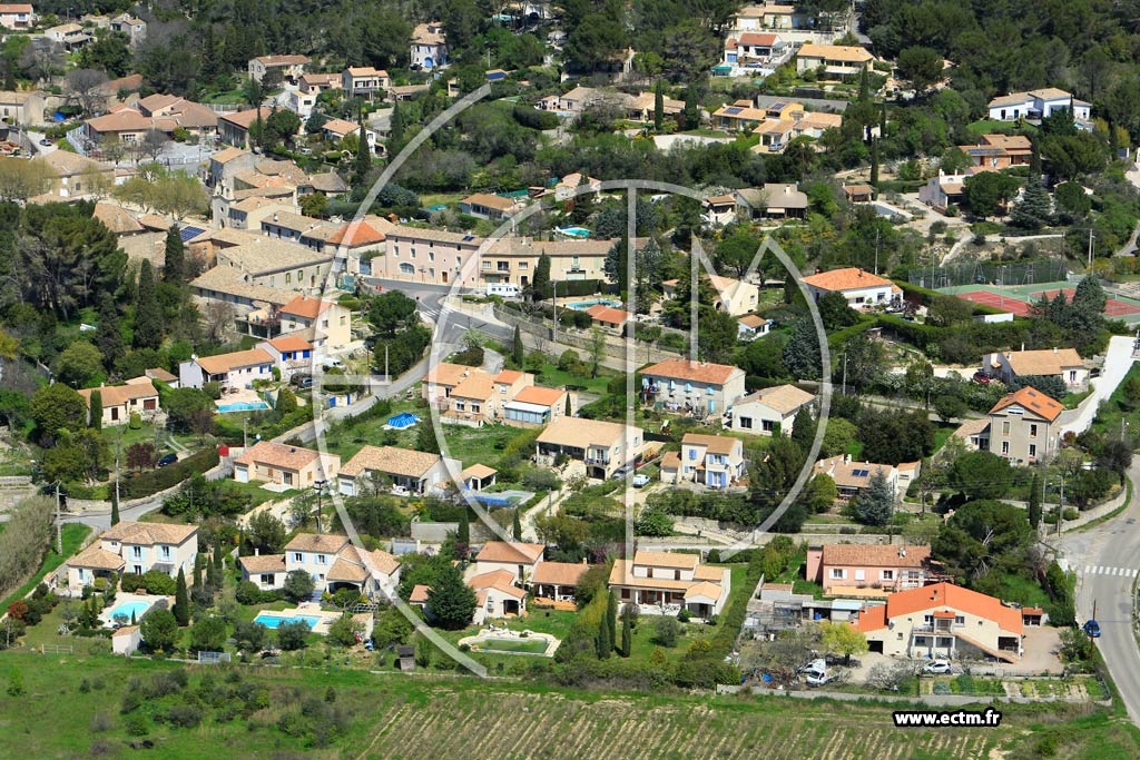 Photo arienne de Nages-et-Solorgues