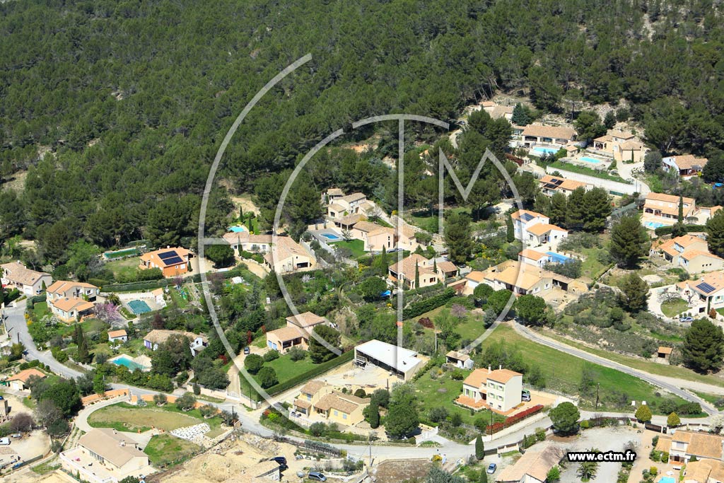 Photo arienne de Nages-et-Solorgues