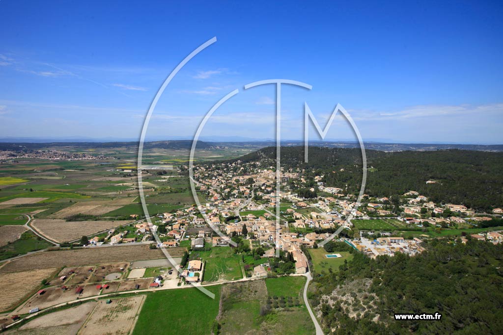 Photo arienne de Nages-et-Solorgues (Solorgues)