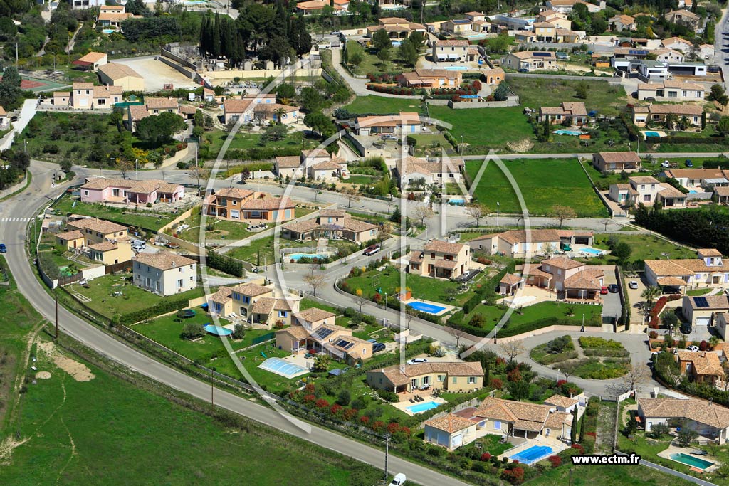 Photo arienne de Nages-et-Solorgues (Solorgues)