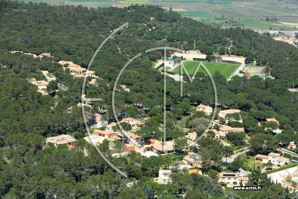 Photo arienne de Nages-et-Solorgues (Solorgues)