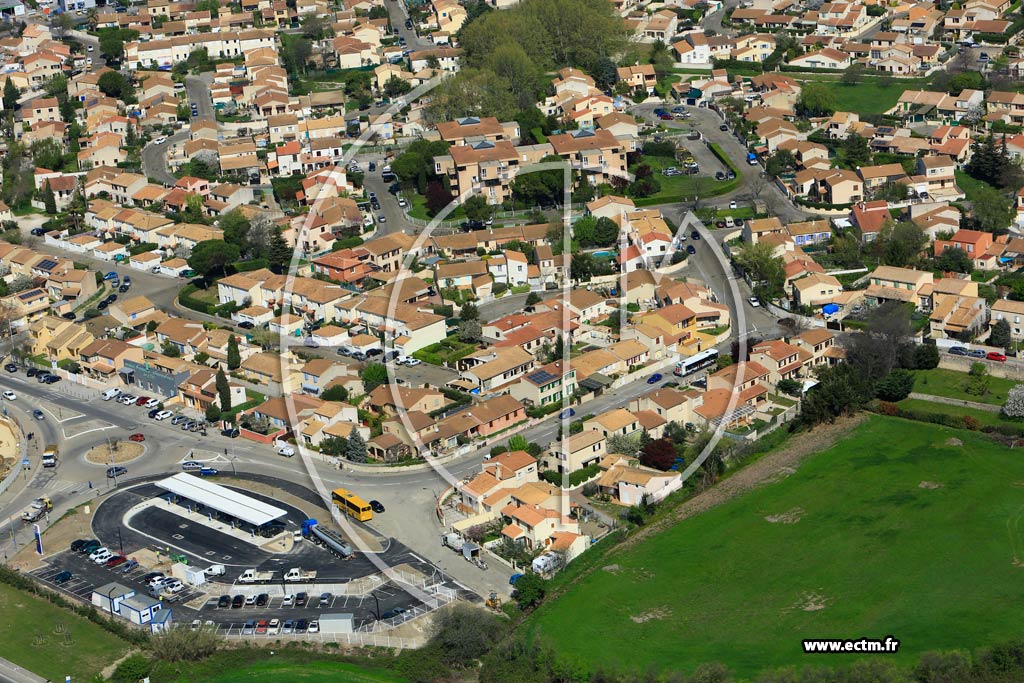 Photo arienne de Nmes (Le Mas de Possac)