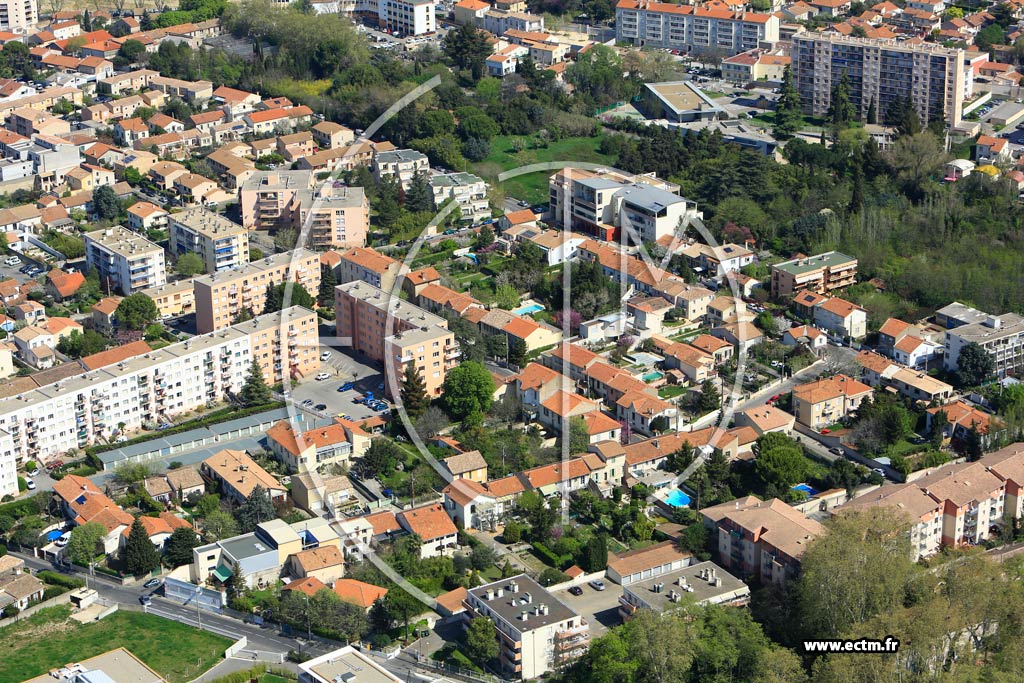 Photo arienne de Nmes (Marronniers)