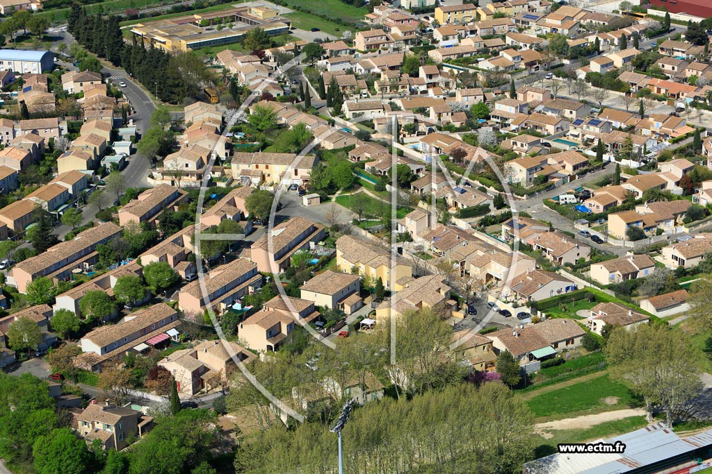 Photo arienne de Nmes (Mas de Ville)
