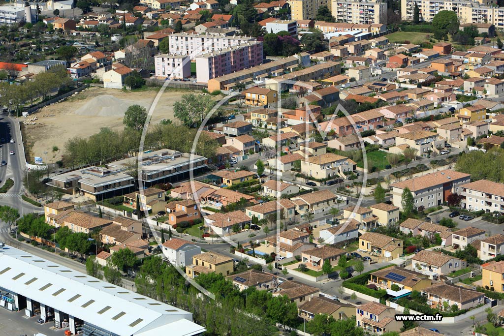Photo arienne de Nmes (Route D'Arles)