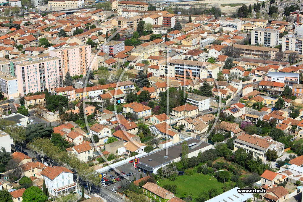 Photo arienne de Nmes (Route de Beaucaire)