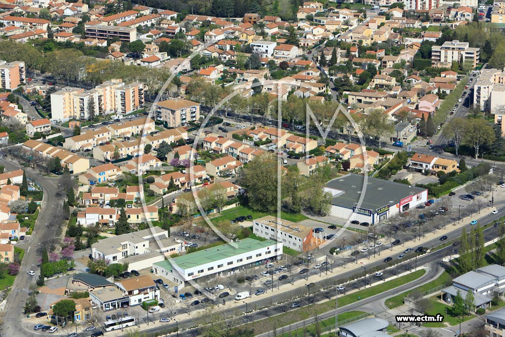 Photo arienne de Nmes (Route de Beaucaire)