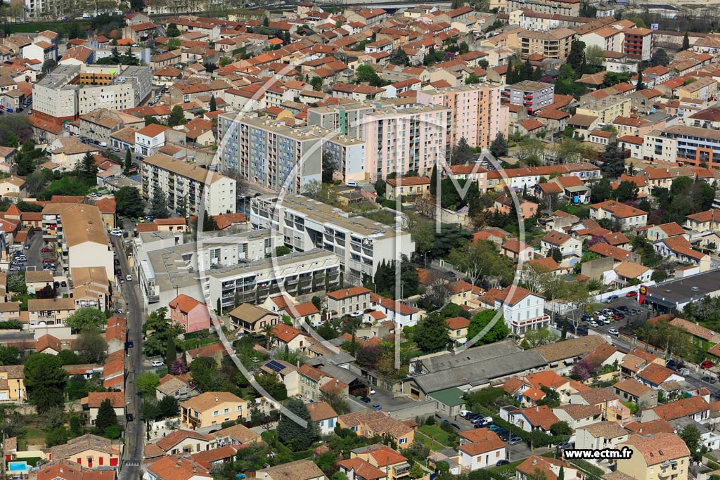 Photo arienne de Nmes (Route de Beaucaire)