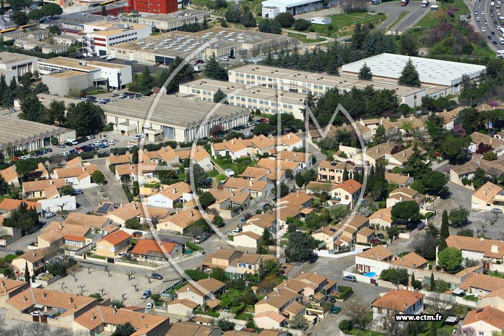 Photo arienne de Nmes (Saint-Csaire)
