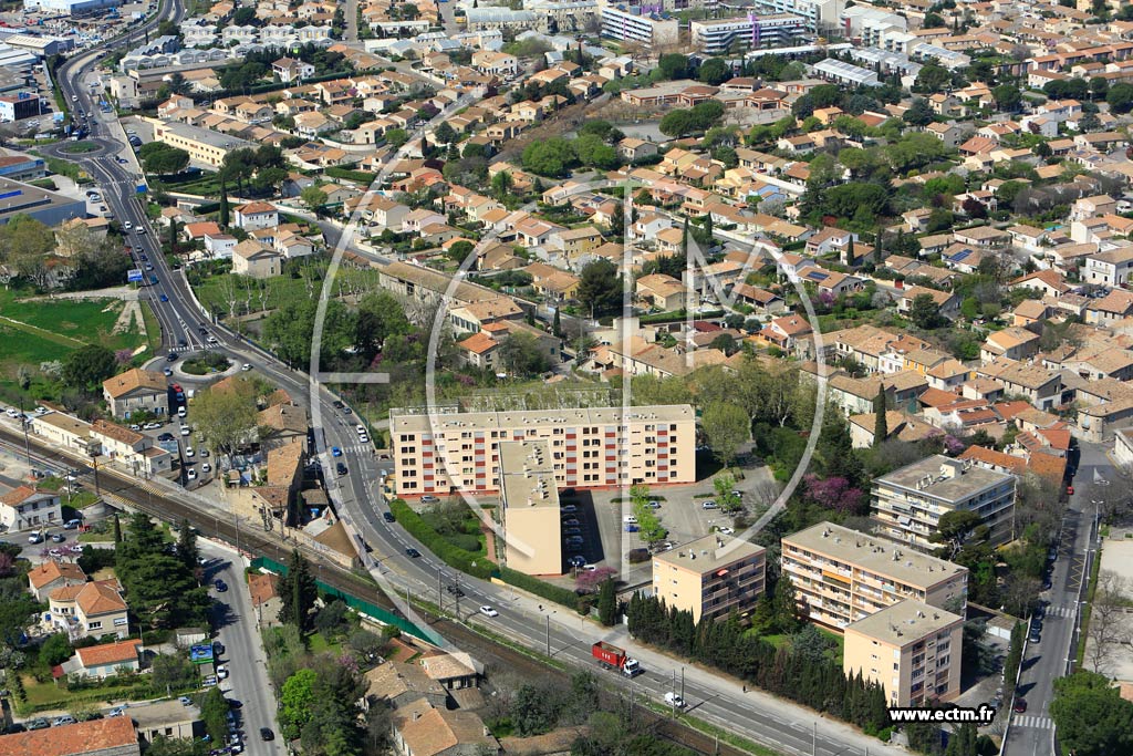 Photo arienne de Nmes (Saint-Csaire)