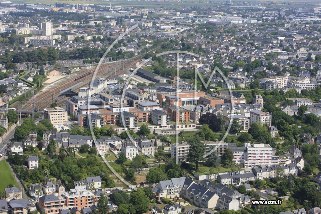 Photo arienne de Blois (Gare Poulain)