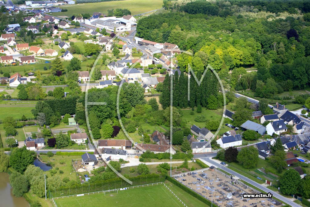 Photo arienne de Fougres-sur-Bivre