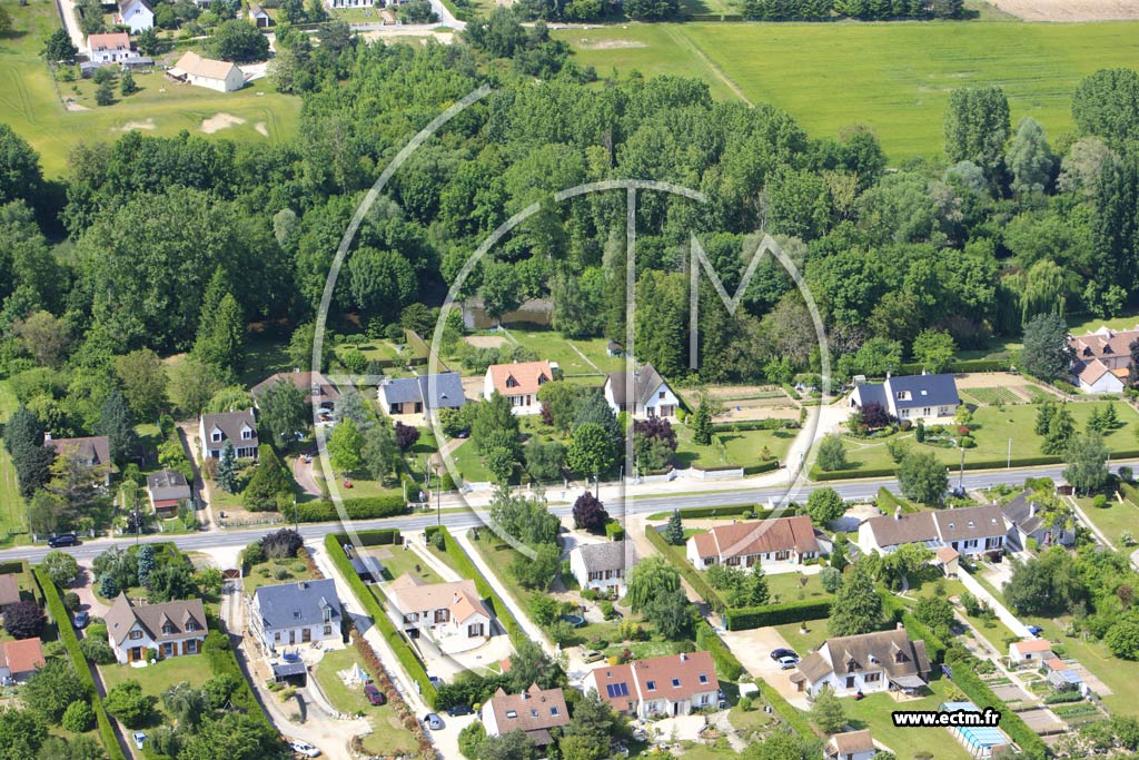 Photo arienne de Huisseau-sur-Cosson (Route de Chambord Ouest)