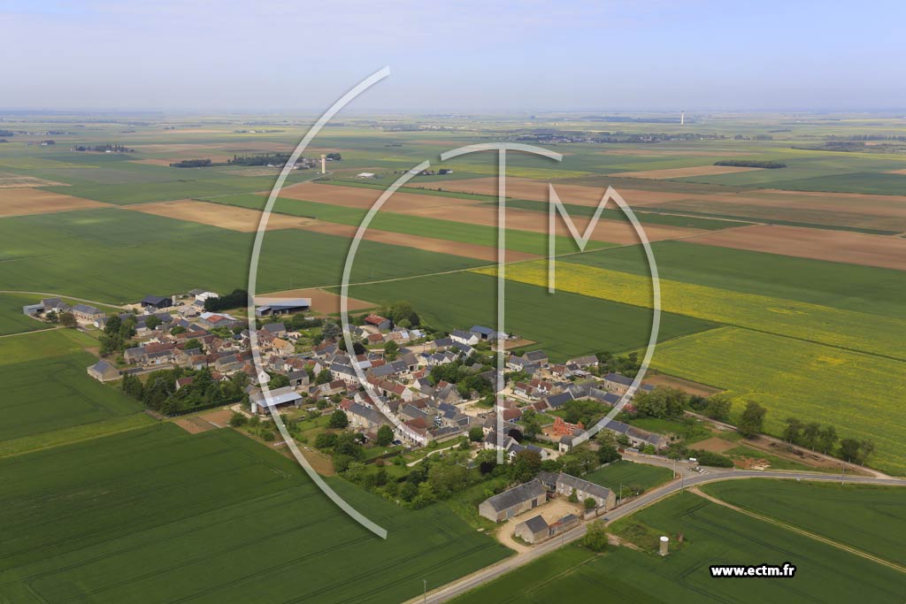 Photo arienne de La Chapelle-Saint-Martin-en-Plaine (Villefriou)