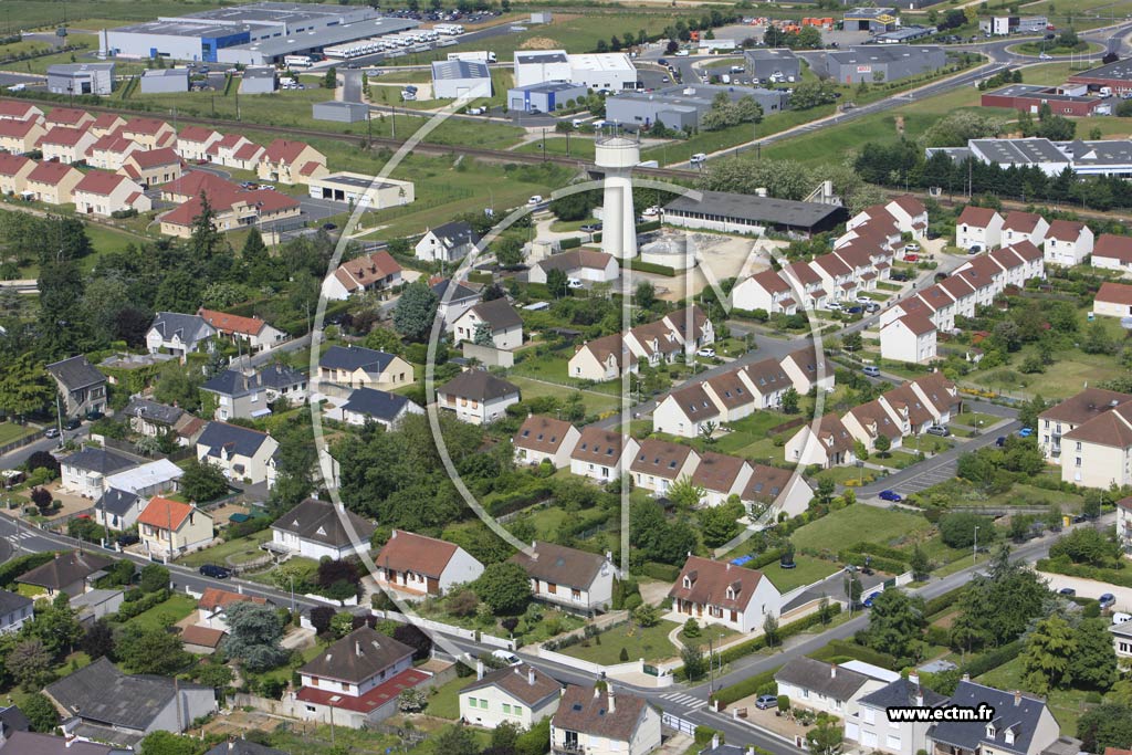 Photo arienne de La Chausse-Saint-Victor (Saint Lazare)