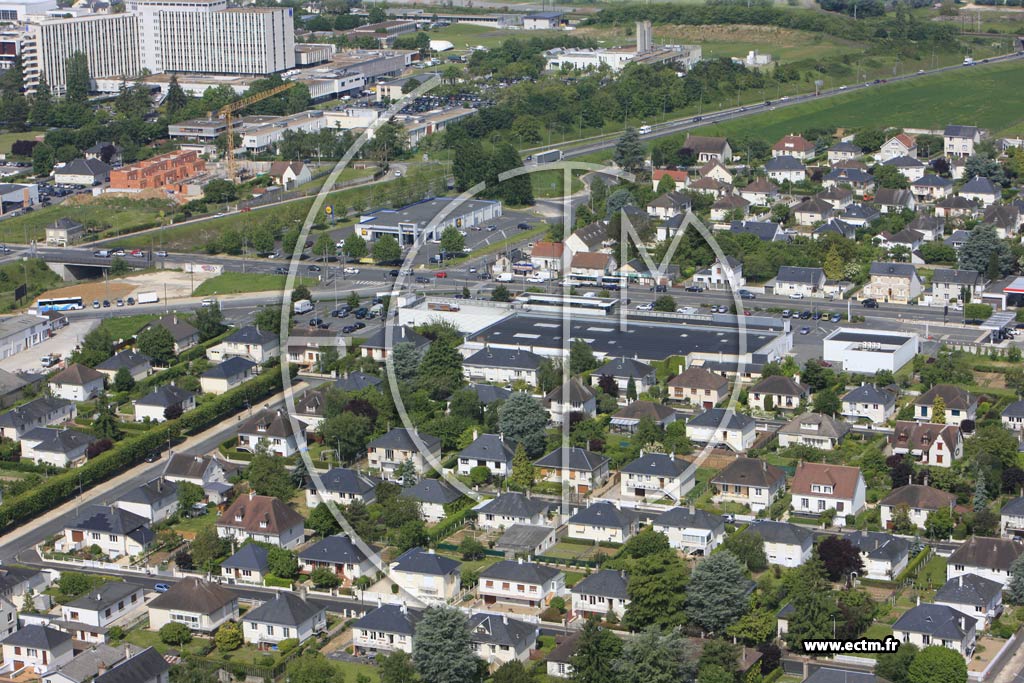 Photo arienne de La Chausse-Saint-Victor (Tilleuls)