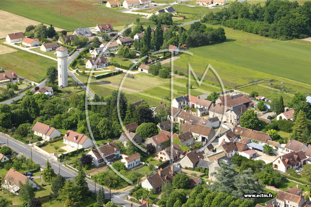 Photo arienne de Maslives (Chteau d'Eau)