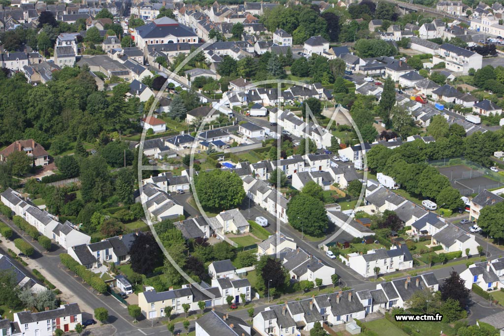 Photo arienne de Mer (Centre ville)