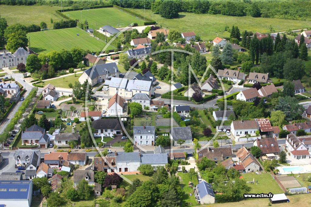 Photo arienne de Mont-Prs-Chambord (Nationale)