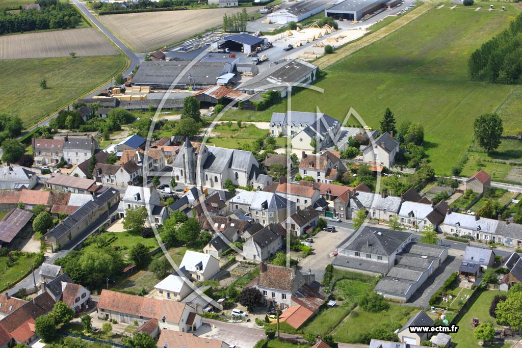 Photo arienne de Mont-Prs-Chambord (Nationale)