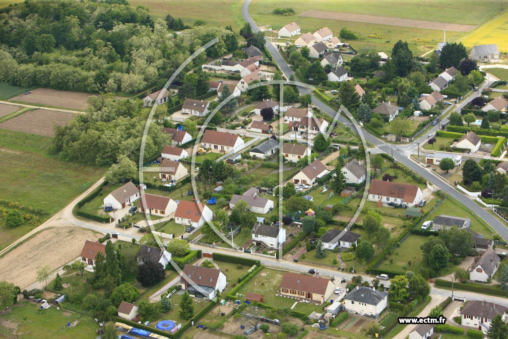 Photo arienne de Montlivault (Saint-Claude)