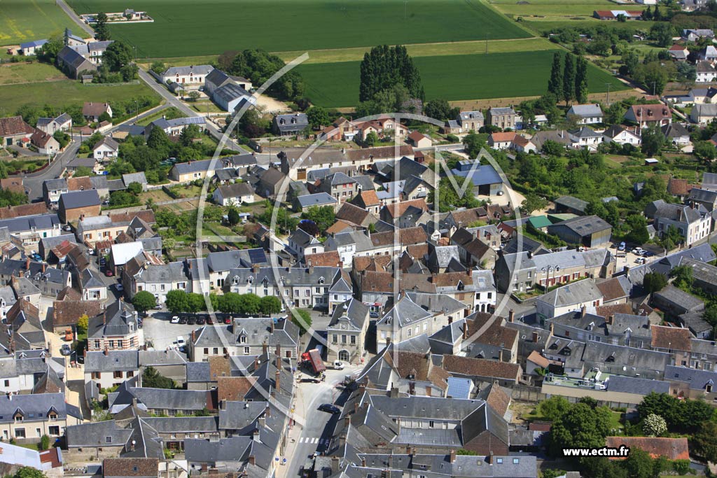 Photo arienne de Oucques