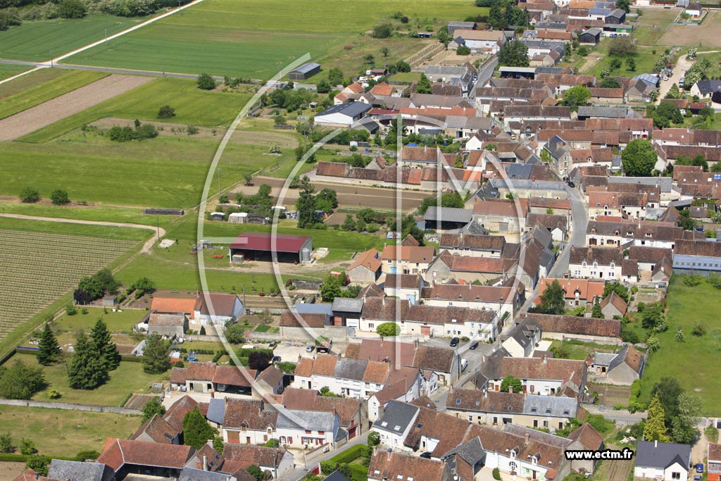 Photo arienne de Saint-Claude-de-Diray (Morest)