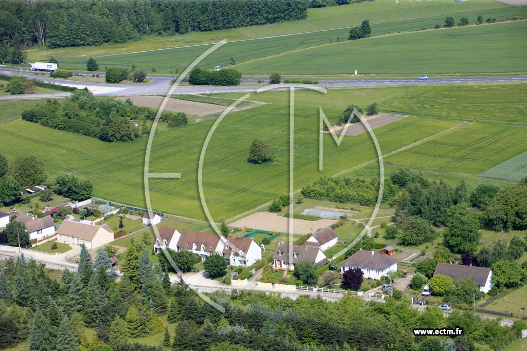 Photo arienne de Suvres (Chemin de Montcellereux)