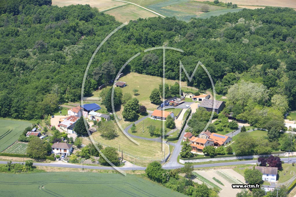 Photo arienne de Beaumont (Puy Gachet)