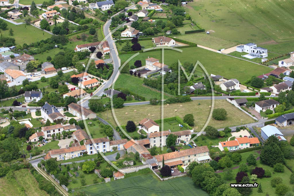 Photo arienne de Ciss (Puy-Lonchard)
