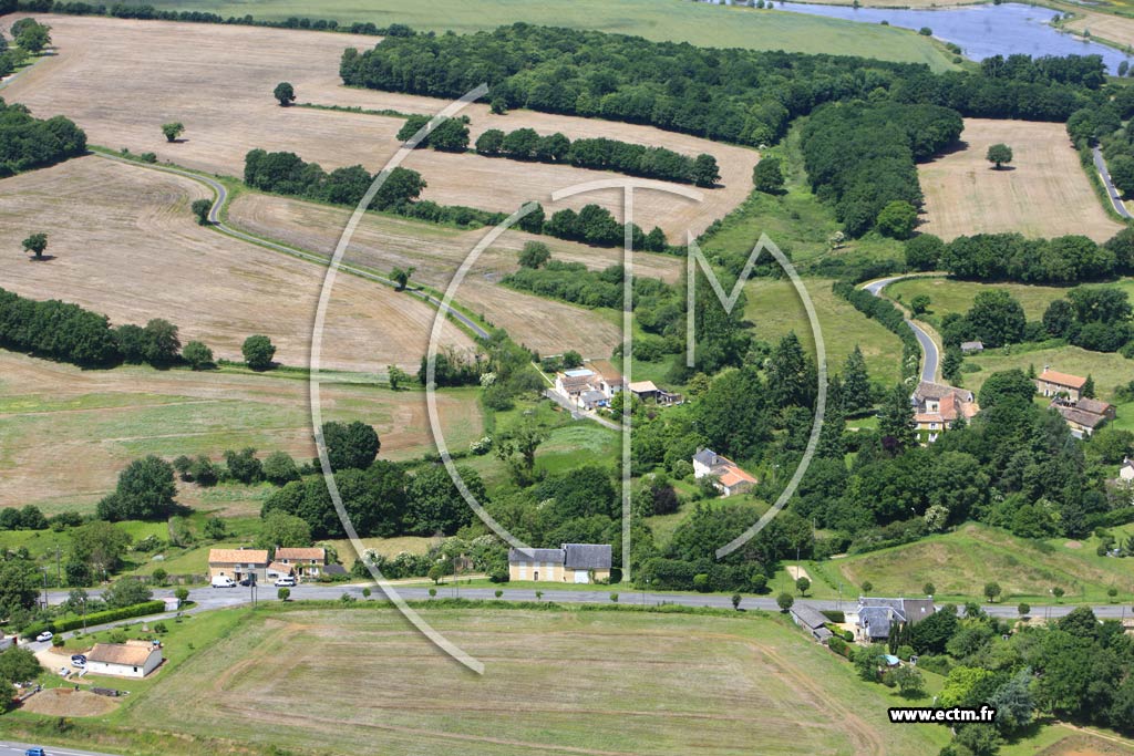 Photo arienne de Iteuil (Ruffigny)
