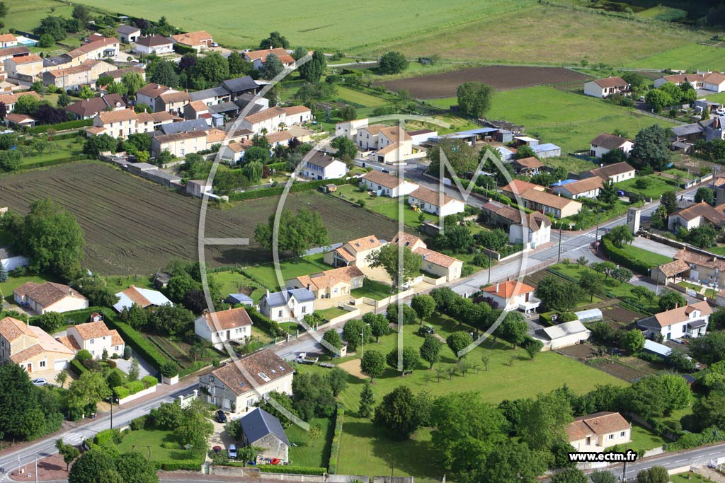Photo arienne de Jaunay-Clan (Parigny)
