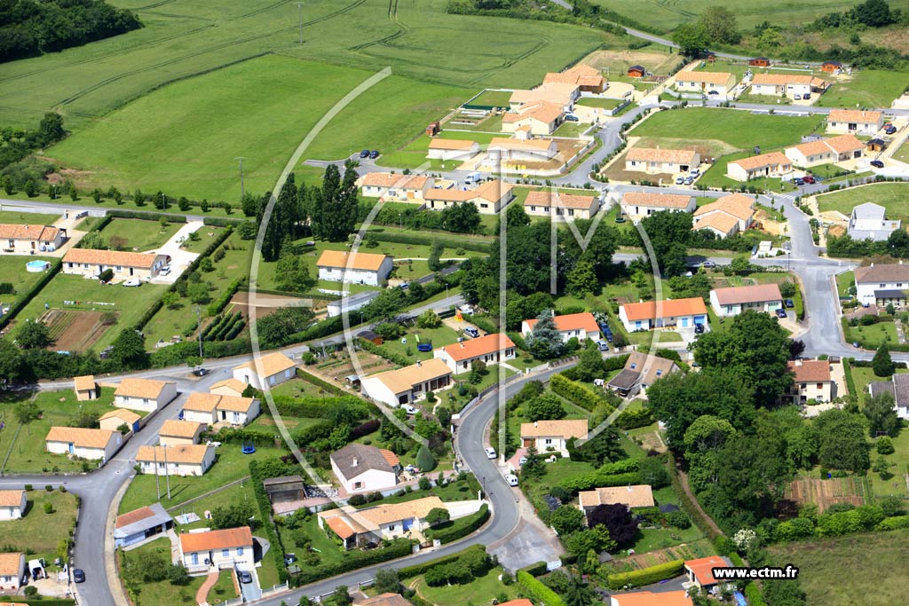 Photo arienne de La Chapelle-Montreuil