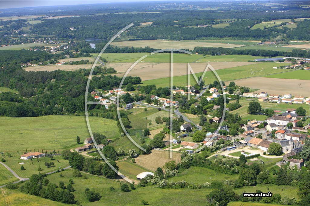 Photo arienne de La Chapelle-Moulire